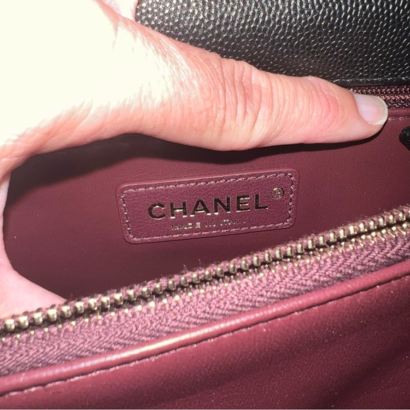 CHANEL COCO HANDLE CAVIAR MEDIUM BAG CC LOGO - Picture 2 of 13